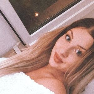 Meet your Posher, Мариела